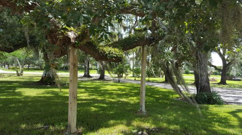 1155 27th Ave, Vero Beach, FL 32960-4001