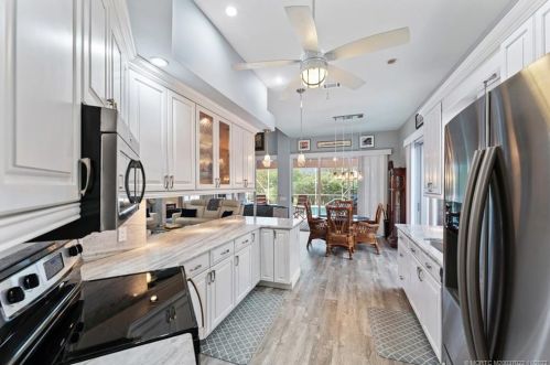 1933 York Ln, Palm City FL  34990-7543 exterior