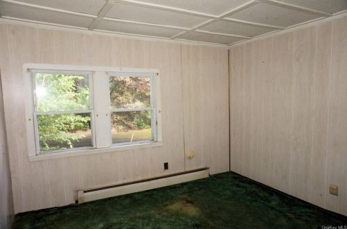 354 Alden Rd, Yorktown Hgts NY  10598-3204 exterior