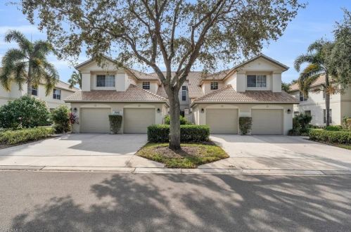 7810 Gardner Dr, Naples, FL 34109-0607