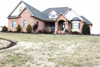 1947 Lakebrook Cir, Dandridge, TN 37725-6268