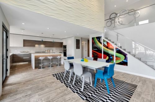 50 Rivo Alto Canal, Long Beach CA  90803-4047 exterior