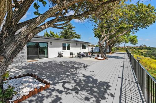 4633 Mount Armet Dr, San Diego CA  92117-4718 exterior