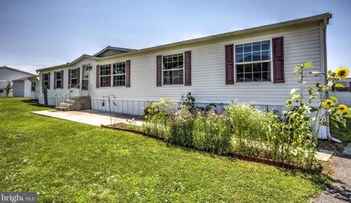 462 Daisy Dr, Smithville, PA 17560-9681