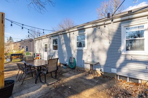 7 Fairfield Dr, Windsor Locks CT exterior