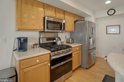 15 Meadowview Dr, Pilesgrove NJ  08098-2539 exterior