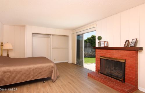 340 Wilshire Ln, Santa Maria CA  93455-2050 exterior