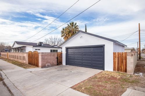 44502 Date Ave, Lancaster CA 93534-3515 exterior