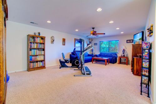 2979 Keeling Ave, Lakeport CA  95453-6804 exterior