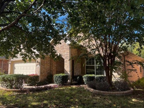 620 Creekside Dr, Oak Point TX  75068-4841 exterior