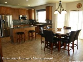 5257 Sandwell Dr, Salt Lake City UT  84120-6083 exterior