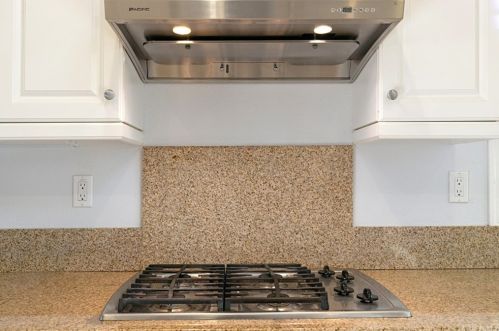 121 Blaze, Irvine CA  92618-1507 exterior