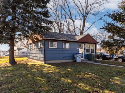 6101 Carmen Ave, Milwaukee, WI 53218-2016