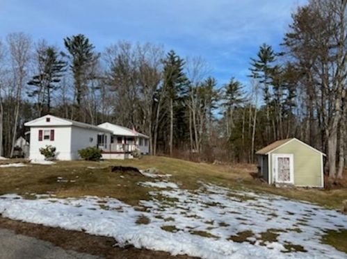 35 Bunker Ln, Dover NH  03823-7543 exterior