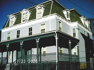 900 Broad St, Hartford CT  06106-2402 exterior