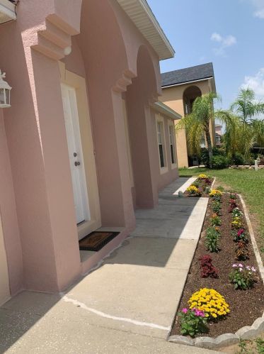 5892 Royal Hills Cir, Winter Haven, FL 33881-8799