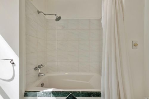 5372 Montecito Ave, Santa Rosa CA 95404-1954 exterior