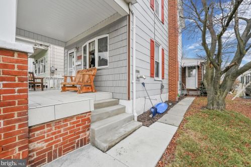 46 3rd St, West Cressona, PA 17929-1023