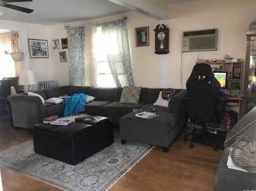 116-17 203rd St, Jamaica, NY 11412-3423