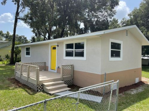 885 Dudley Ave, Bartow, FL 33830-5404