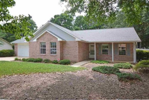 5717 Lia Dr, Milton, FL 32570-8796