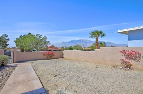 66154 6th St, Desert Hot Springs CA  92240-3170 exterior