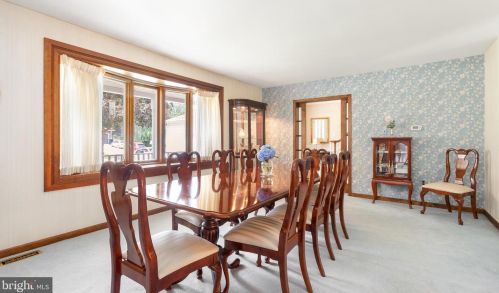 27 Brandywine Dr, Berlin Boro NJ  08009-2225 exterior