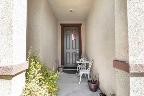 15931 Papago Pl, Victorville, CA 92394-6409