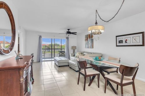 13101 15th Ct, Hollywood, FL 33027-2439