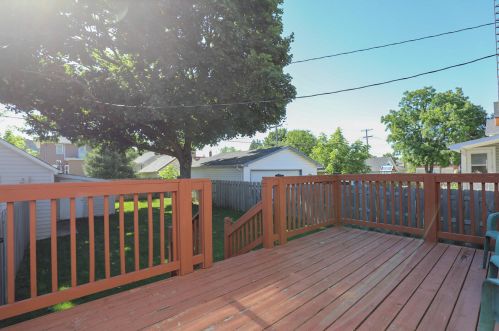 7316 38 Ave, Kenosha WI 53142-1913 exterior