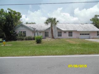 257 Magellan Dr, Sarasota, FL 34243-1028