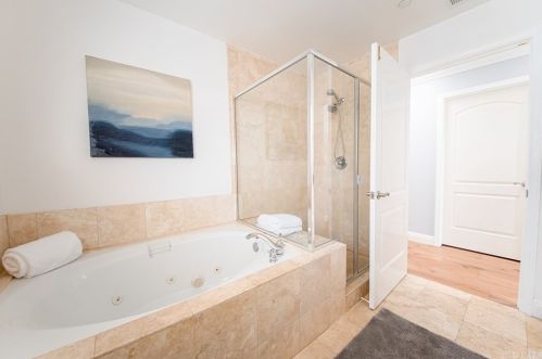 1814 Stanford Ave, Redondo Beach CA  90278-2744 exterior