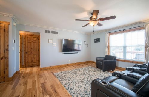 263 Stonefield Dr, Lake Mills WI  53551-1963 exterior