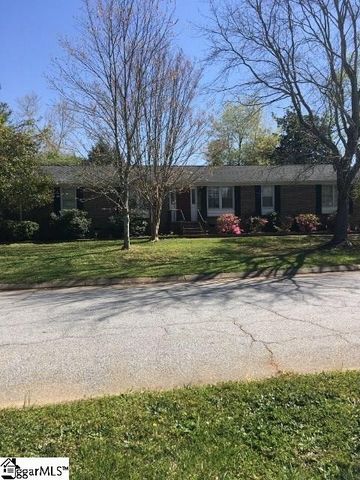 201 Patrick Ave, Easley, SC 29642-1421