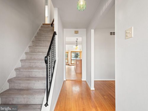 741 Troxel Rd, Lansdale, PA 19446-4628
