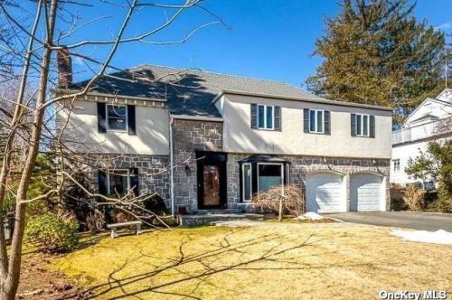 30 Strathmore Rd, Great Neck, NY 11023-1036