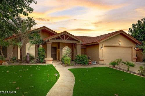 15848 16th St, Phoenix AZ  85022-3326 exterior