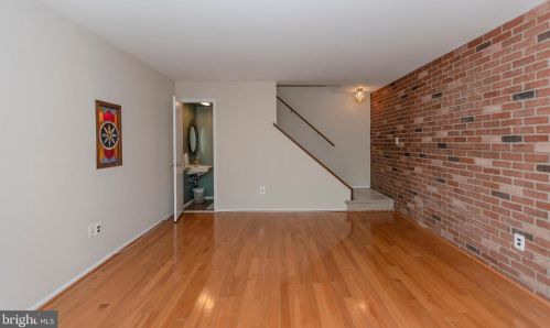 1151 Harbour Dr, Palmyra NJ 08065-2216 exterior