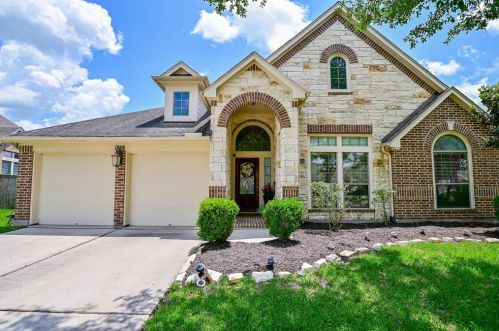 13604 Summer Cloud Ln, Pearland, TX 77584-2163