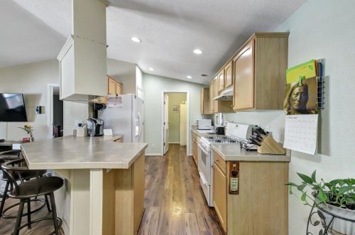 10 Wendy Cir, Grass Valley CA  95945-7037 exterior