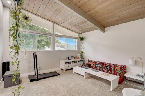 5038 Chaparral Way, San Diego CA 92115-2239 exterior