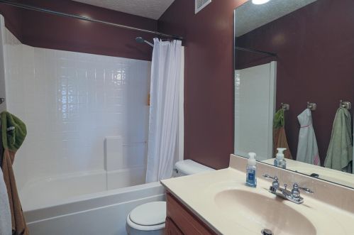 3588 Heartwood Rd, Amelia OH  45102-1761 exterior