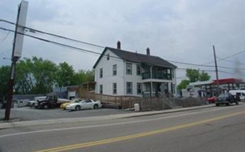 12 Waverly St, Framingham, MA 01702-4160