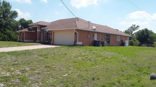 1600 State Ave, Lehigh Acres, FL 33972-7085