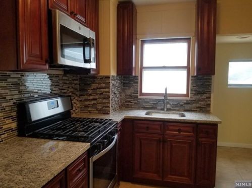 88 Kuna Ter, Irvington NJ  07111-2919 exterior