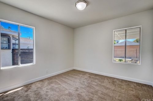 4847 Carfax Ave, Lakewood CA  90713-2417 exterior