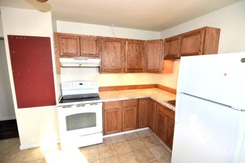 911 Broadway St, Mishawaka IN  46545-5933 exterior