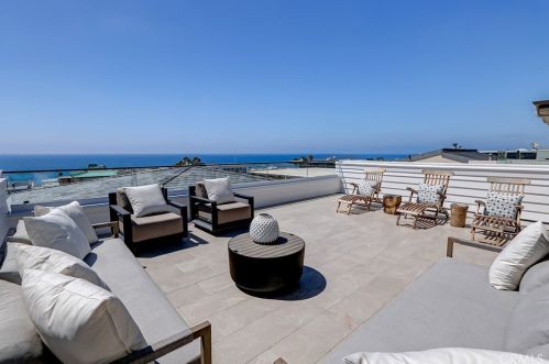 413 Bayview Dr, Manhattan Beach CA  90266-5717 exterior