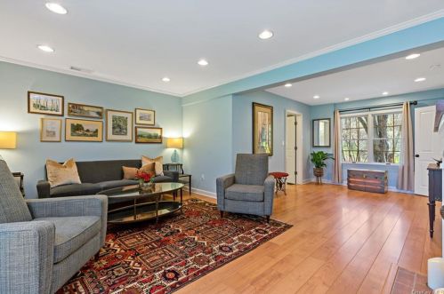 27 Fountain Rd, Briarcliff NY  10510-2234 exterior