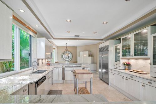 5310 Boca Marina Cir, Boca Raton FL 33487-5221 exterior